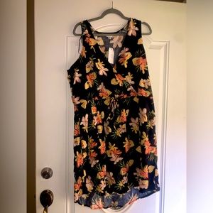 NWT - TIME & TRU - NAVY BLUE FLORAL DRESS WITH FLOWERS